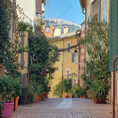 Appartement Le Mehari Cassis Luaran gambar