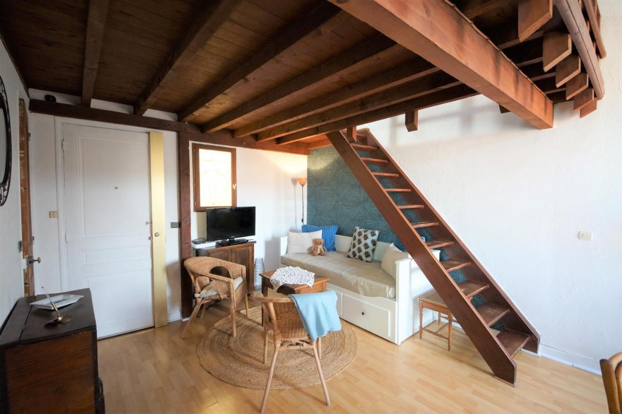 Appartement Le Mehari Cassis Luaran gambar
