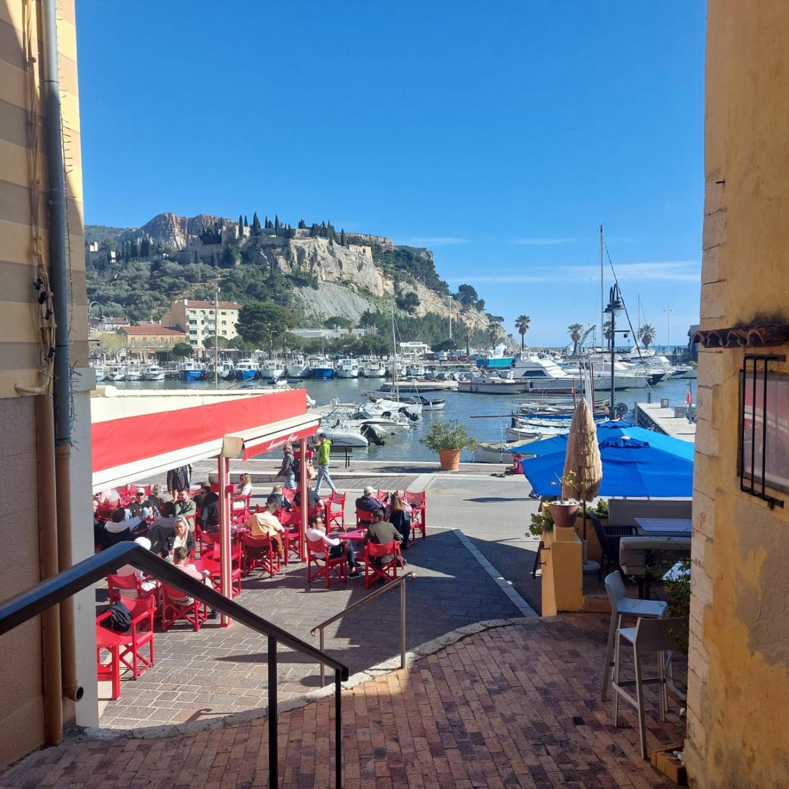 Appartement Le Mehari Cassis Luaran gambar